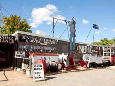 White’s Mineral Art and Living Mining Museum - Experience Broken Hill
