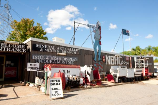 White’s Mineral Art and Living Mining Museum - Experience Broken Hill